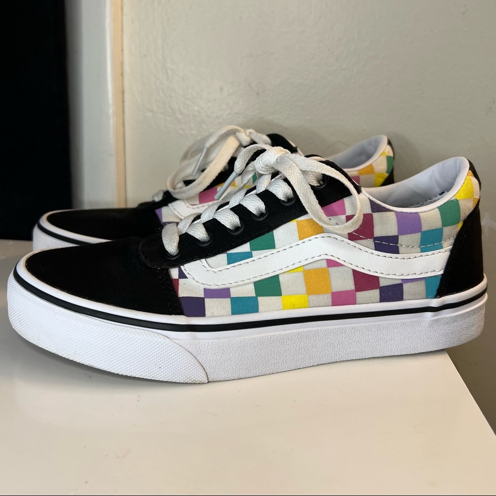 Vans Old Skool Rainbow Checkerboard Sneakers Size 6.5